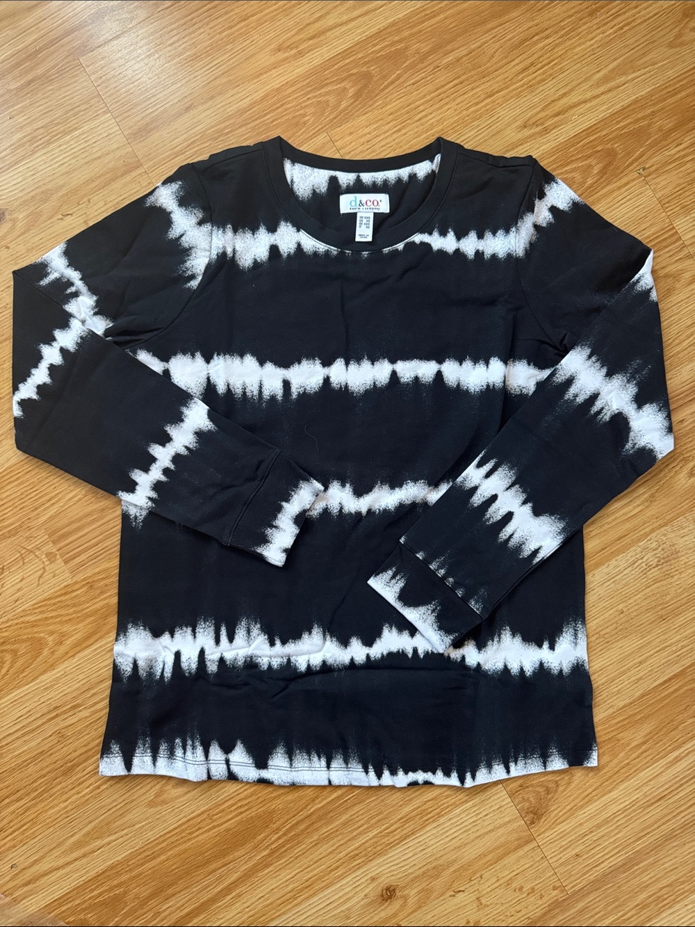 D&co Tye Dye Crewneck 🔅 size XXS